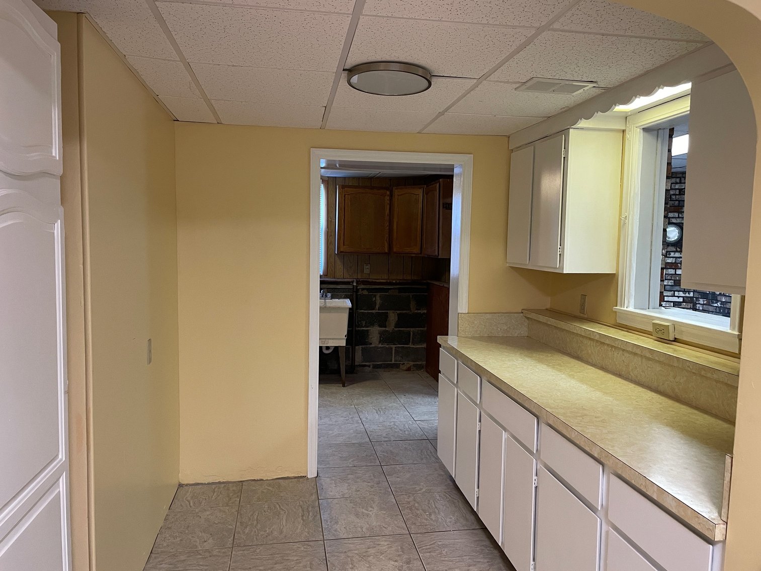 Image for SOLD $77,000 - Antique Brick 4 Bedroom Tri-Level Home