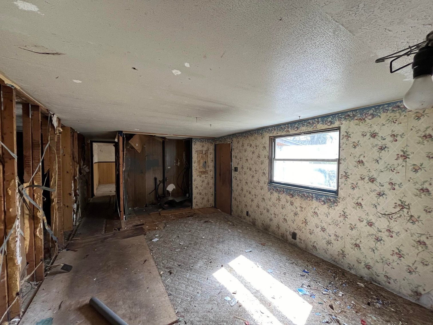 Image for SOLD $73,700 - 3 Bedroom in Morgantown Selling to the Highest Bidder