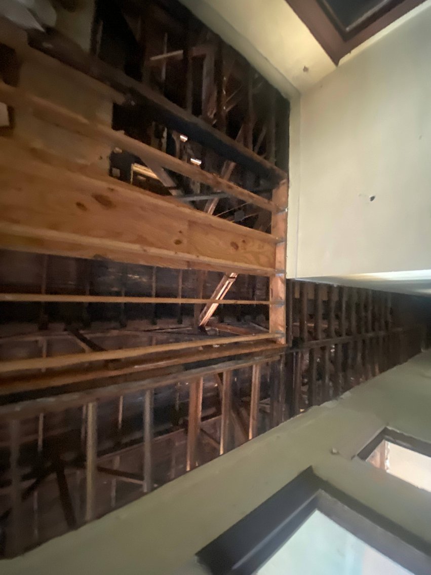 Image for SOLD $33,550 - Versatile Commercial Building in Downtown Kingwood