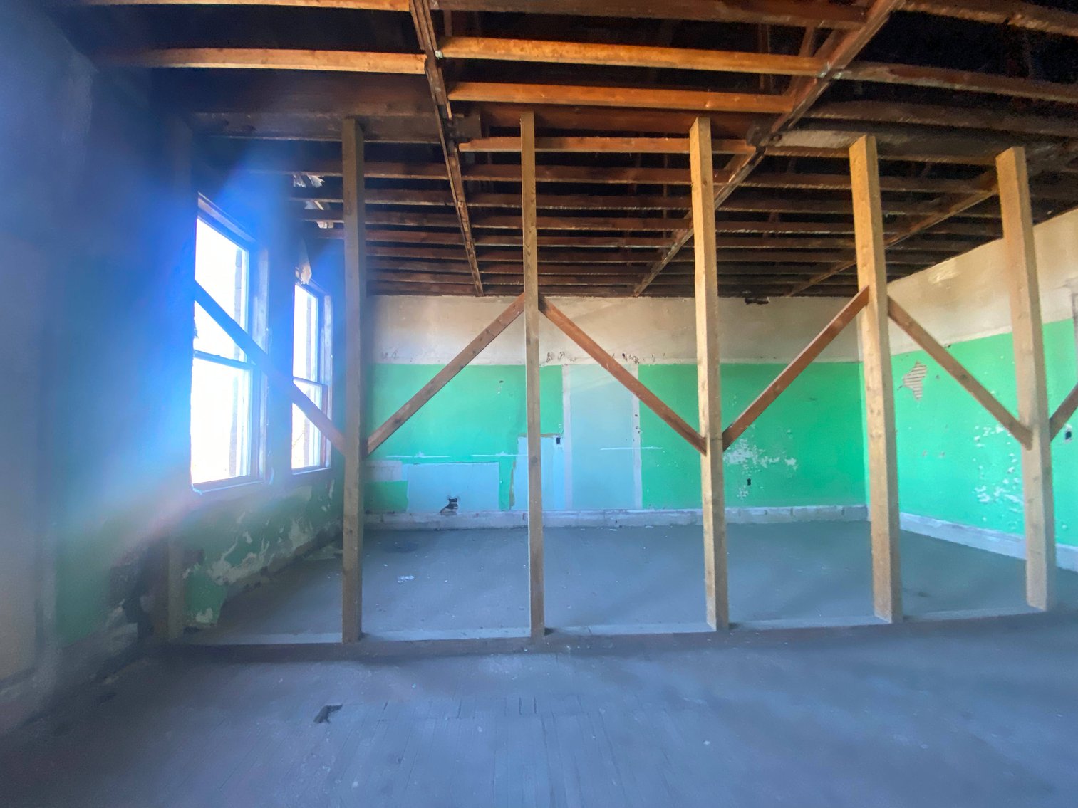 Image for SOLD $33,550 - Versatile Commercial Building in Downtown Kingwood