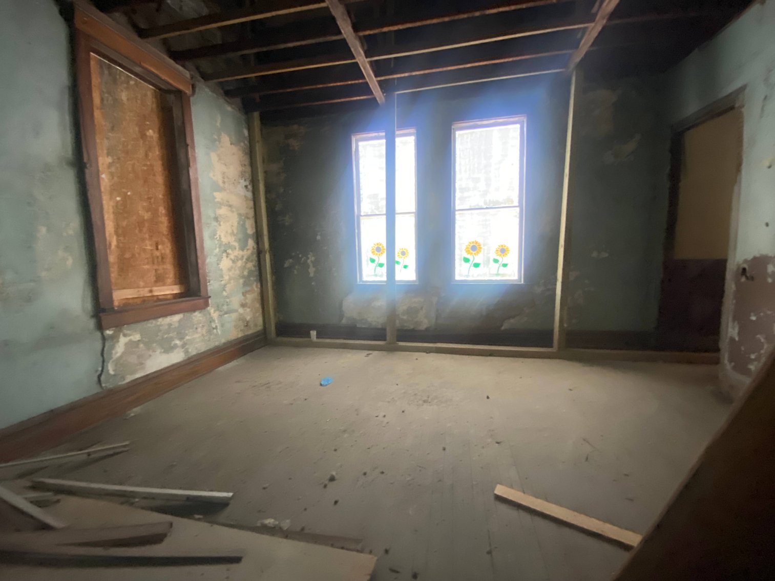 Image for SOLD $33,550 - Versatile Commercial Building in Downtown Kingwood