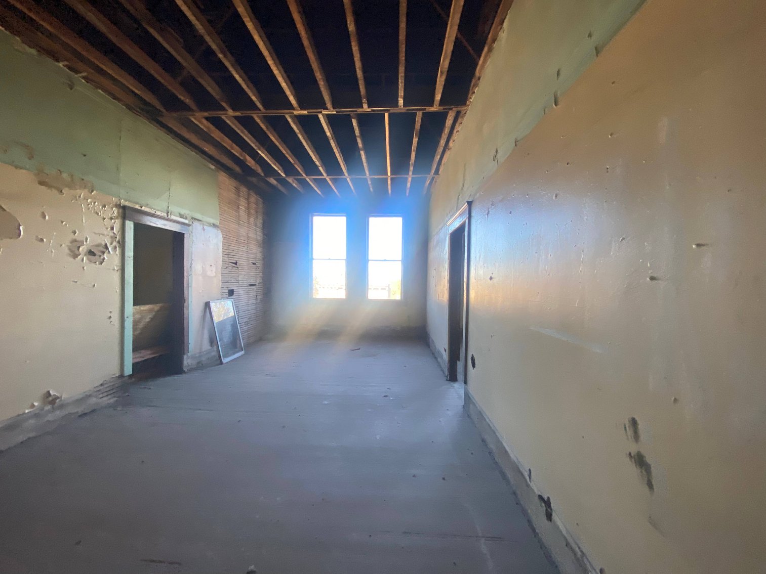 Image for SOLD $33,550 - Versatile Commercial Building in Downtown Kingwood