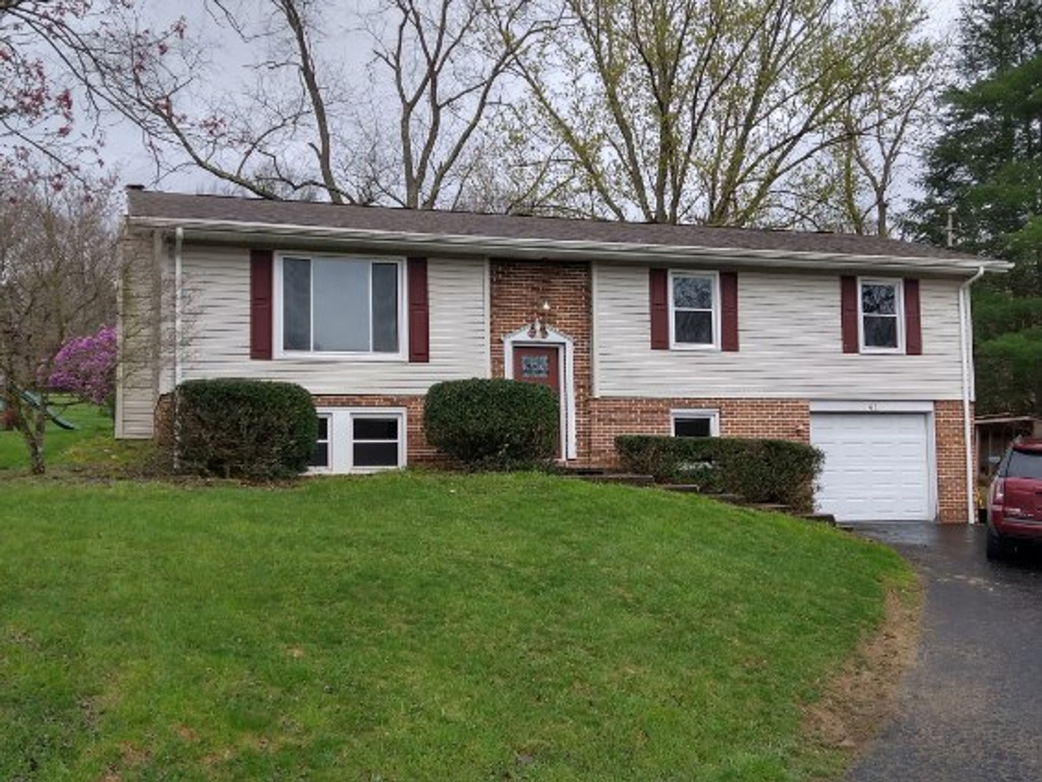 Image for SOLD $236,500 - 3 Bedroom Home Near Cheat Lake Elementary