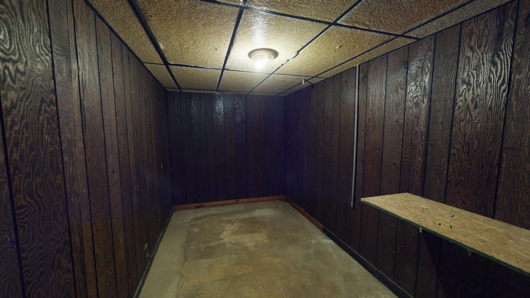 Image for SOLD $176,000 - 2 Commercial Store Fronts with Income Generating Apartment in Huntington