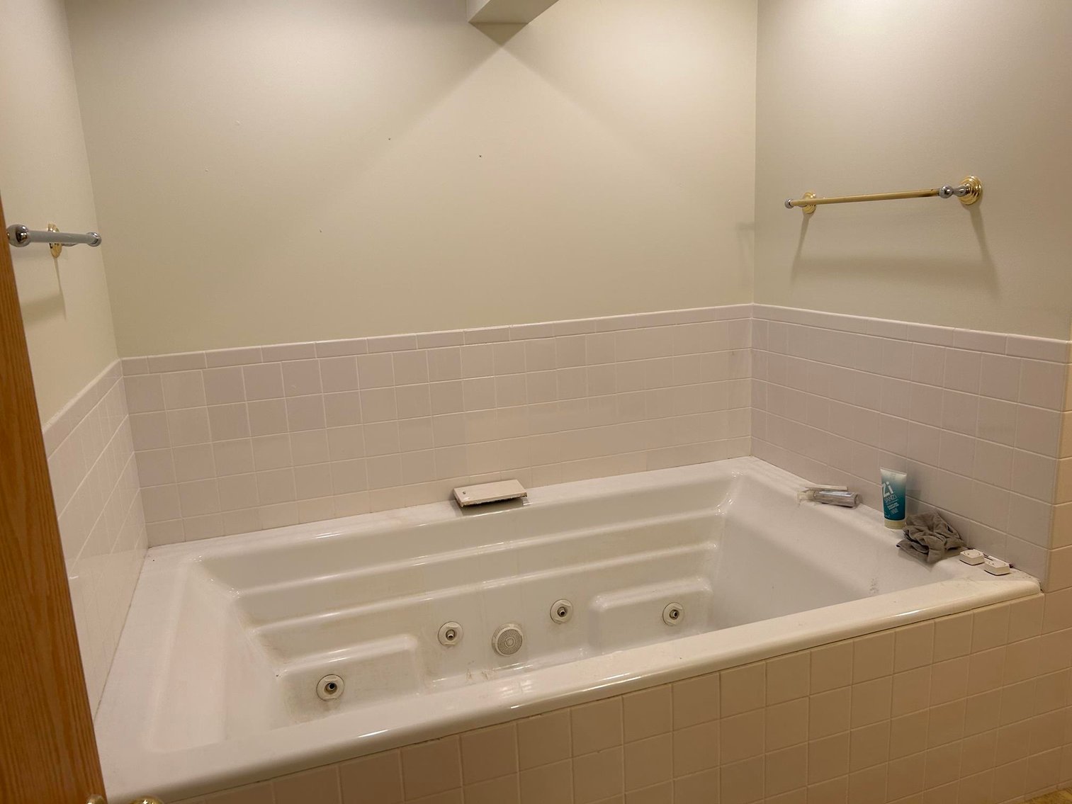 Image for SOLD $841,500 - Spacious Mixed-Use Building in Suncrest