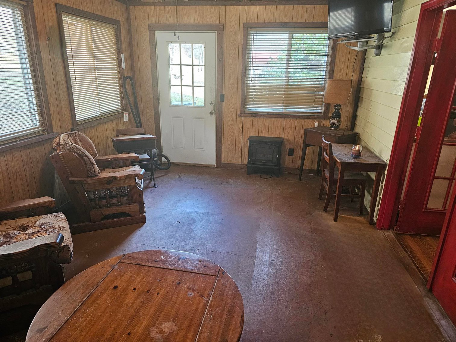 Image for SOLD $121,550 - Move-in Ready 4 Bedroom on Over 1 Acre