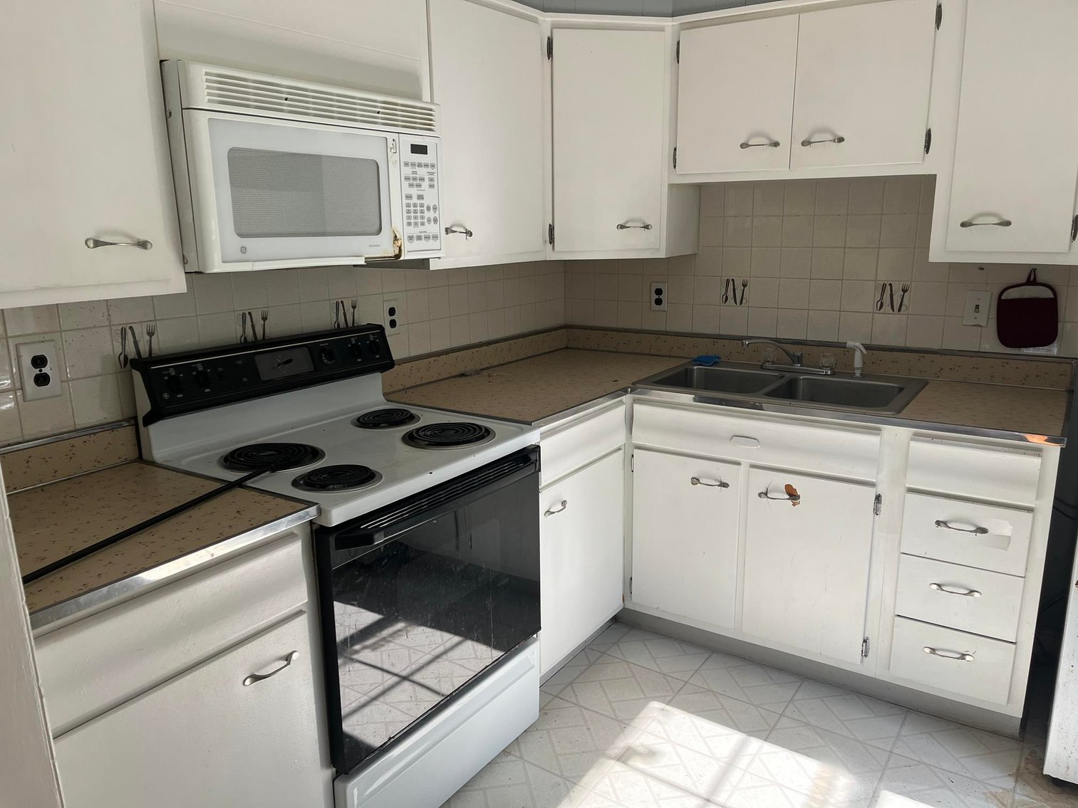 Image for SOLD $74,800 - 3 Bedroom in a Great Charleston Location