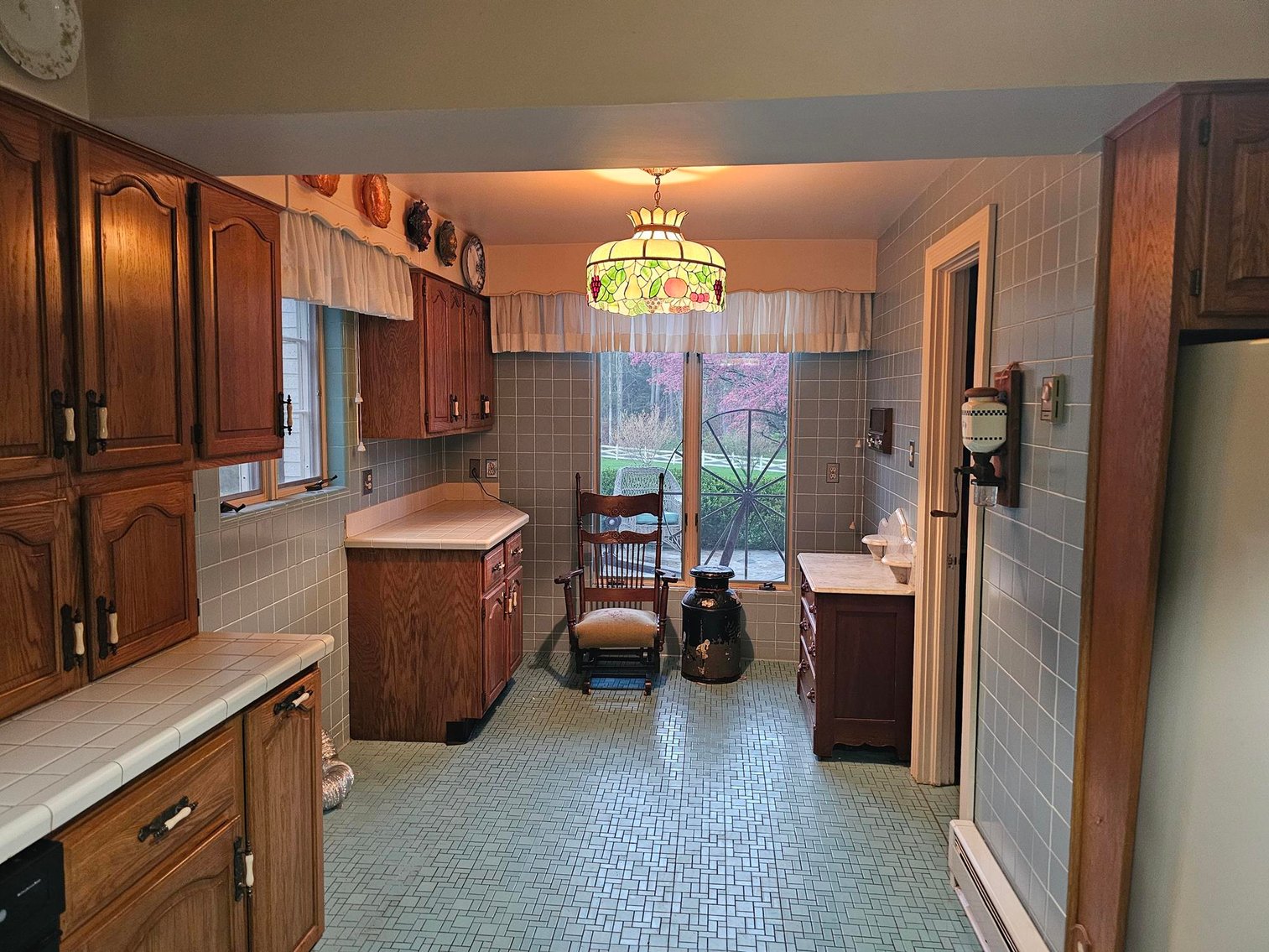 Image for SOLD $561,000 - Luxurious Colonial Estate on 5.9 Acres in Raleigh County