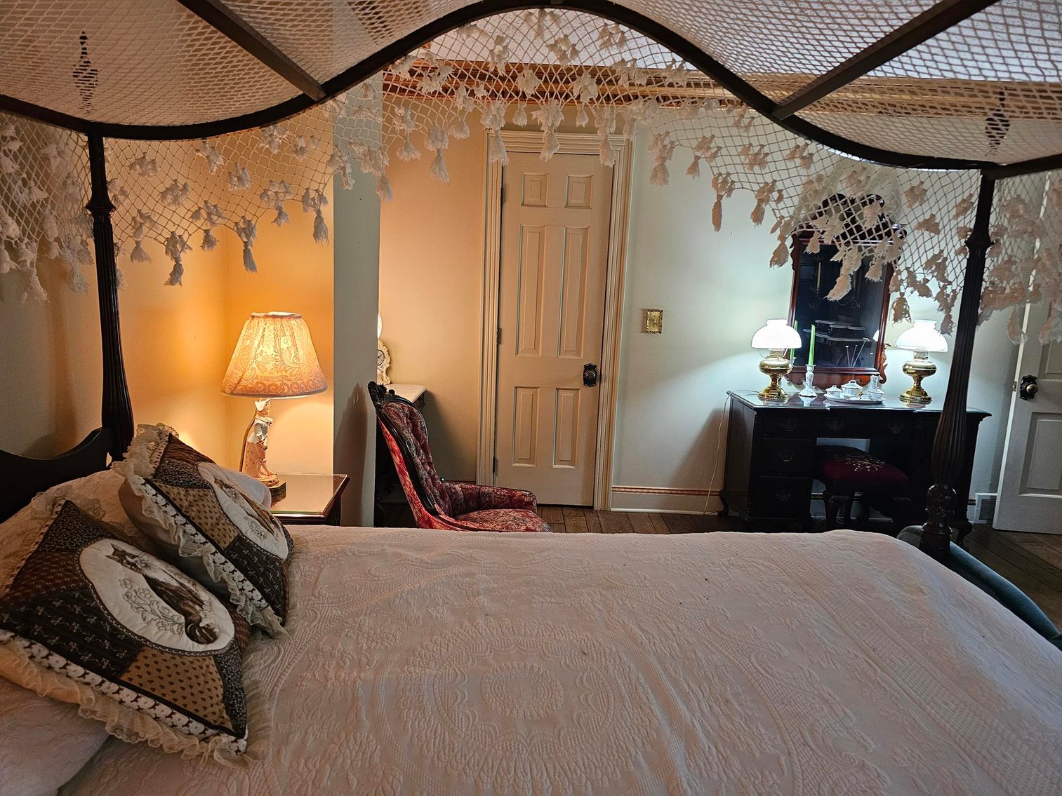 Image for SOLD $561,000 - Luxurious Colonial Estate on 5.9 Acres in Raleigh County