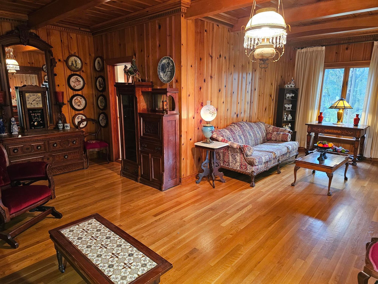 Image for SOLD $561,000 - Luxurious Colonial Estate on 5.9 Acres in Raleigh County