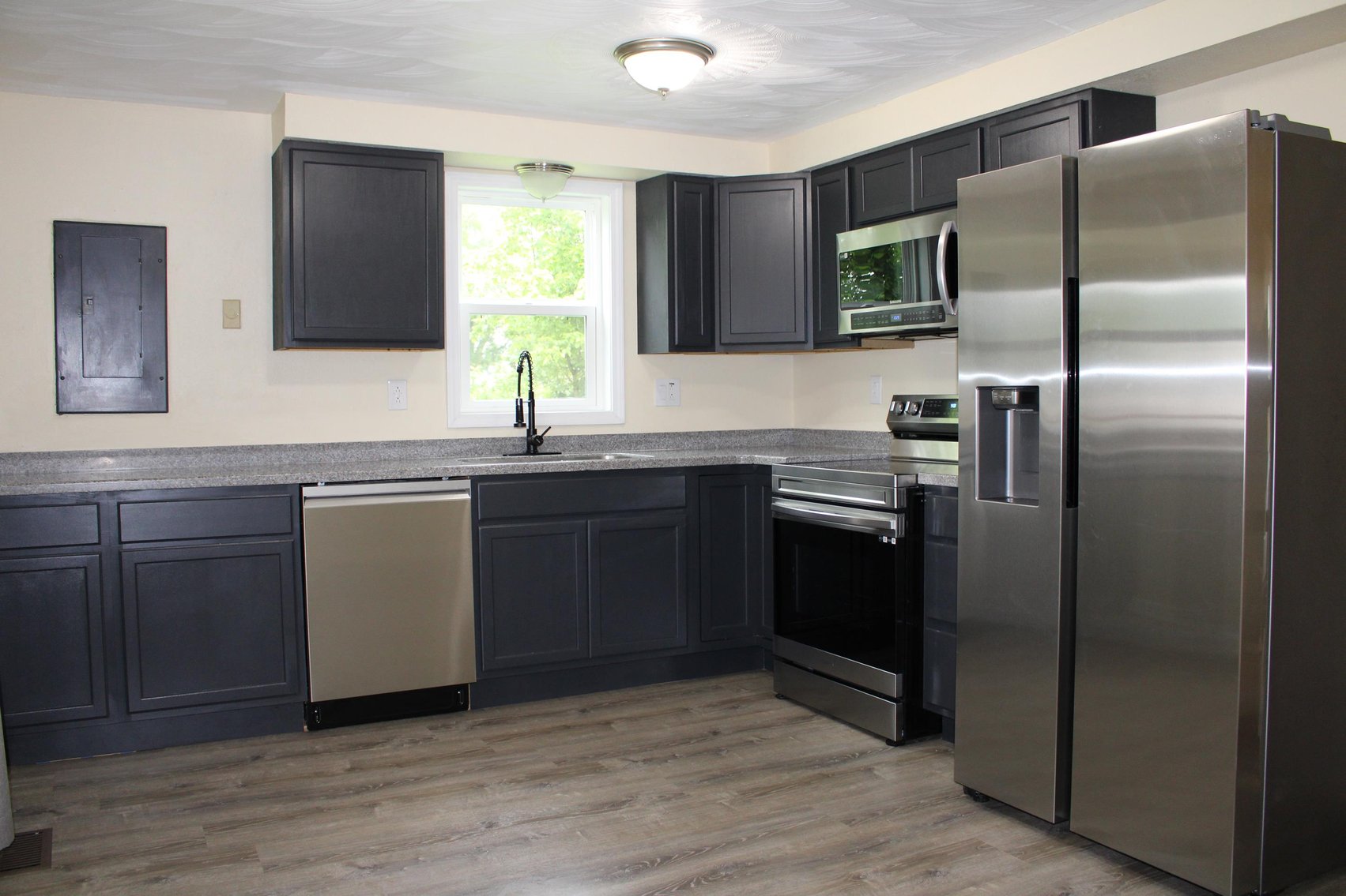 Image for SOLD $108,900 - Newly Remodeled 3 Bedroom near West Virginia State