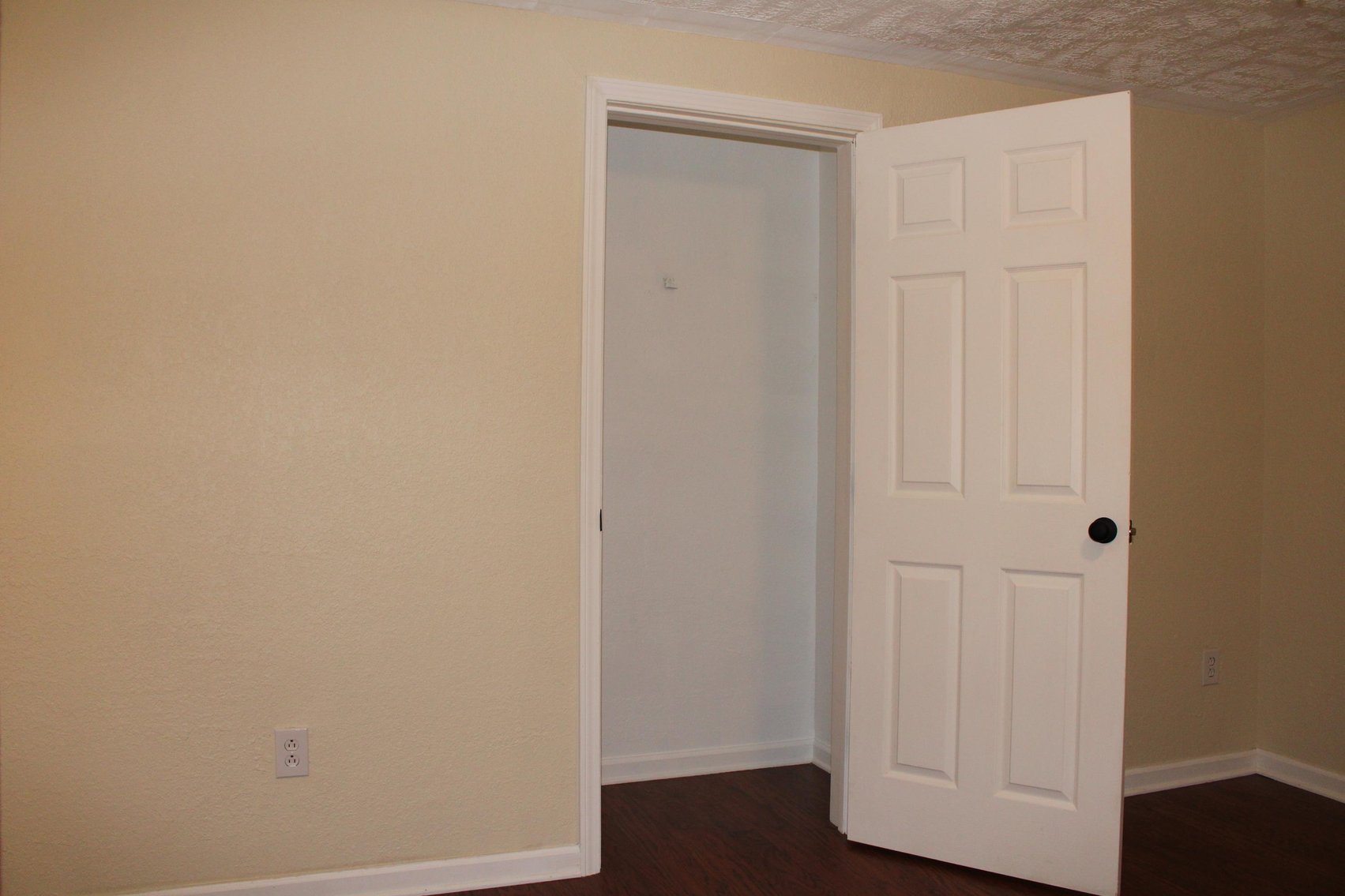 Image for SOLD $108,900 - Newly Remodeled 3 Bedroom near West Virginia State