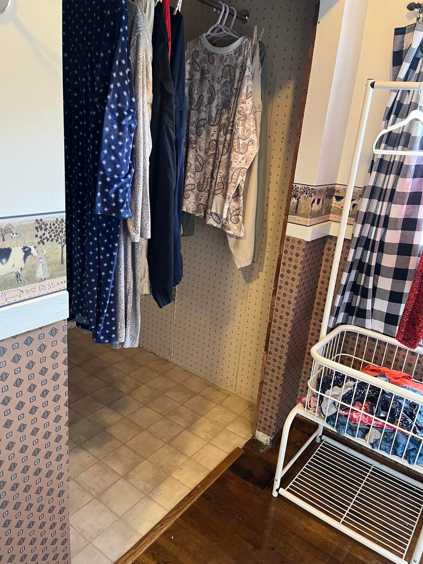 Image for SOLD $46,200 - 3 Bedroom with Full Basement in Williamson