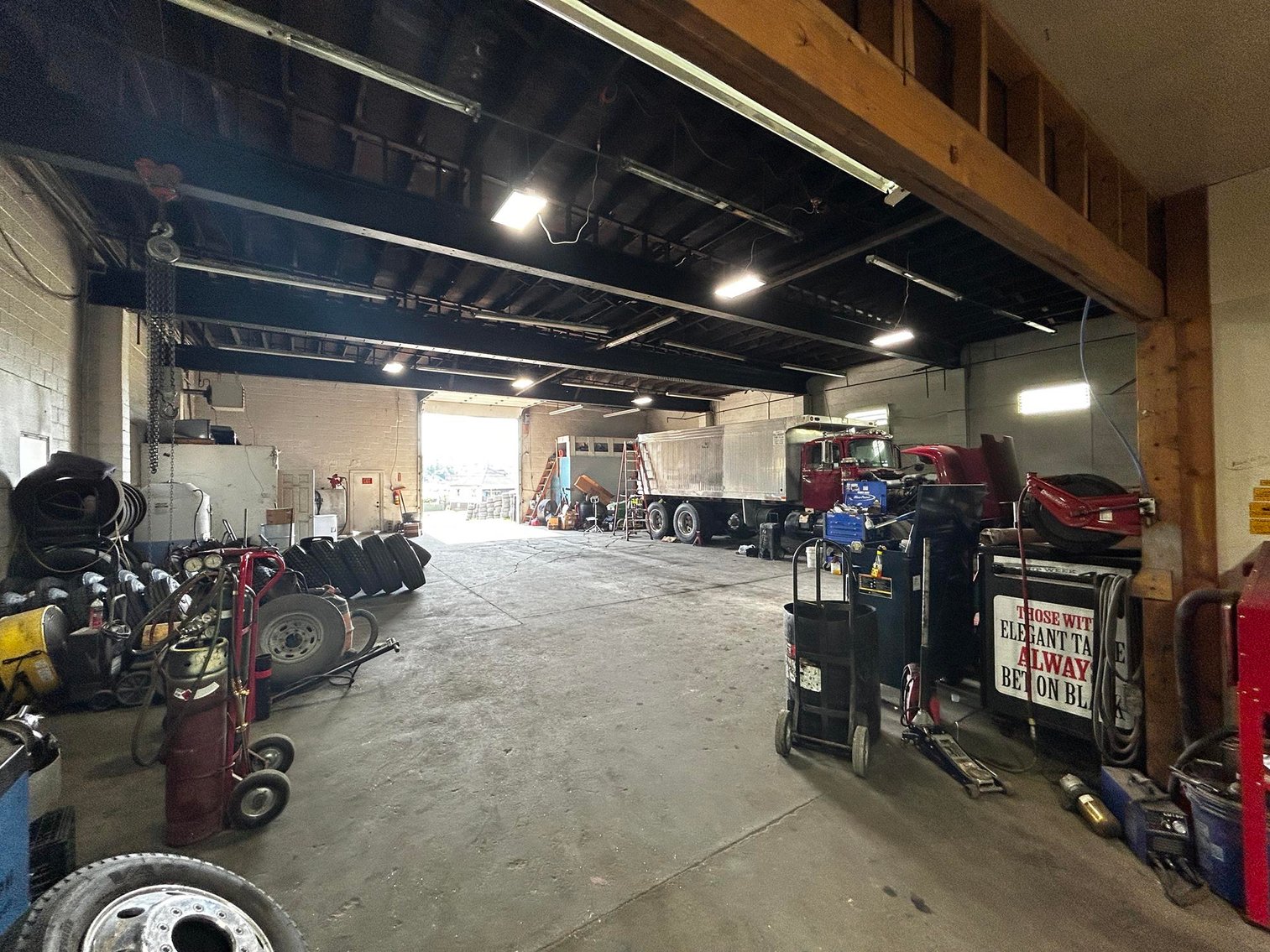 Image for SOLD $643,500 - Spacious Building on 3 Acres along PA-51