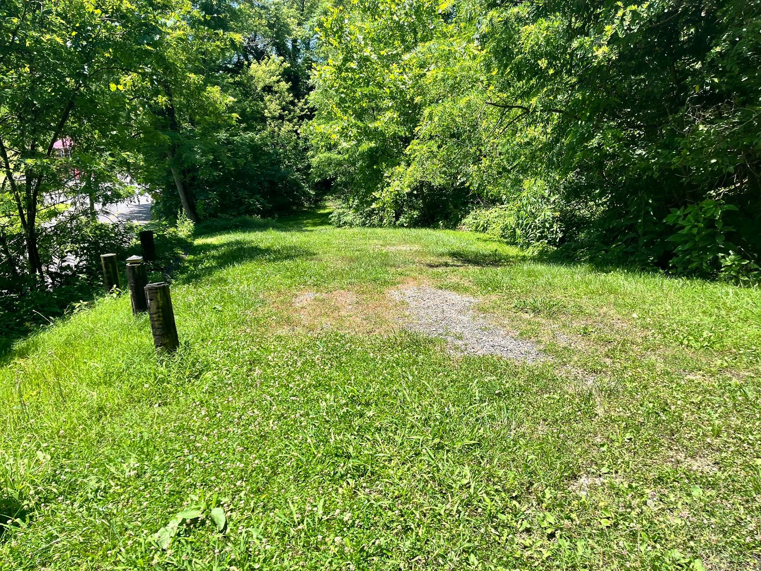 Image for SOLD $33,550 - 3 Bedroom Project Home with Apartment on 1.5 Acres in Ashland