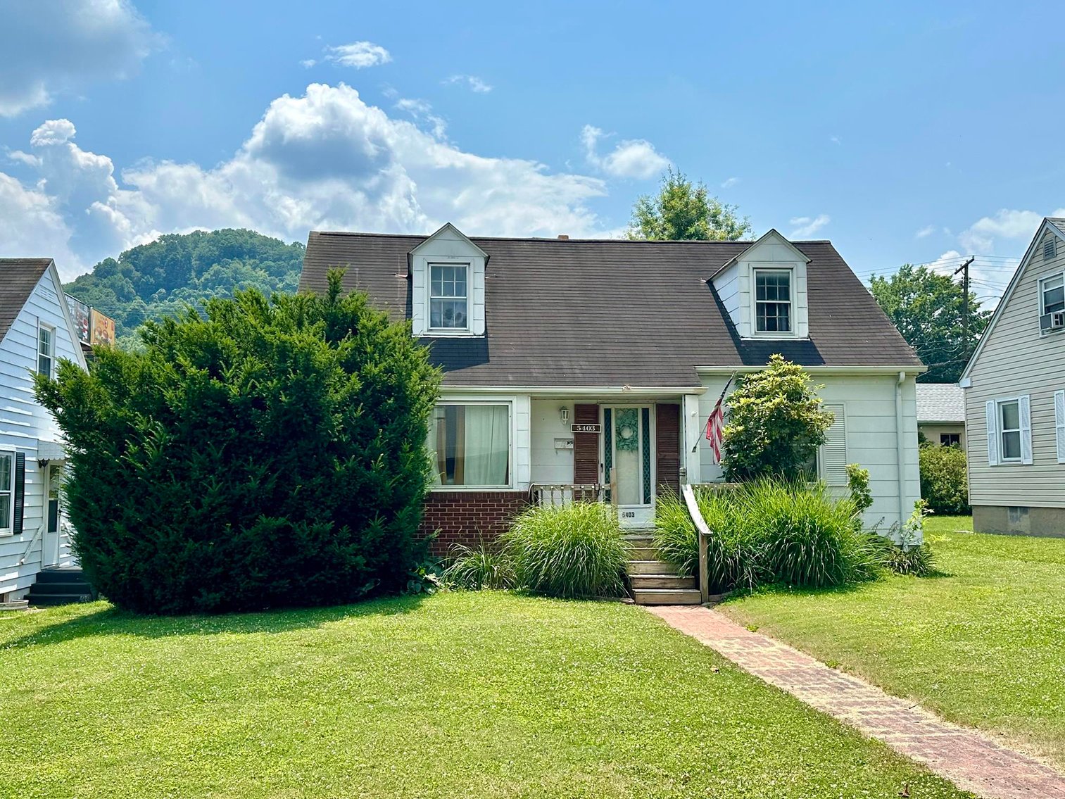 Image for SOLD $134,750 - 3 Bedroom Income Generating Home in Kanawha City