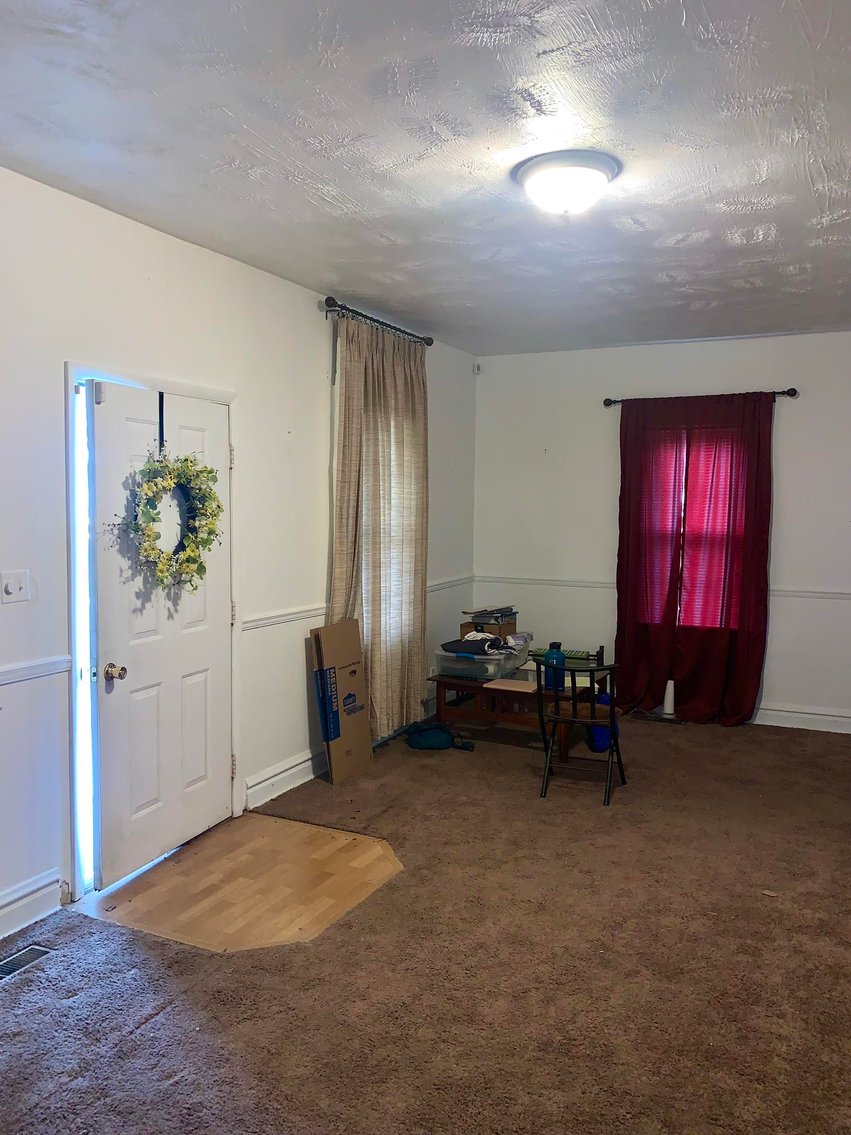 Image for SOLD $43,010 - 2 Bedroom on Large Lot in Huntington Selling to Highest Bidder