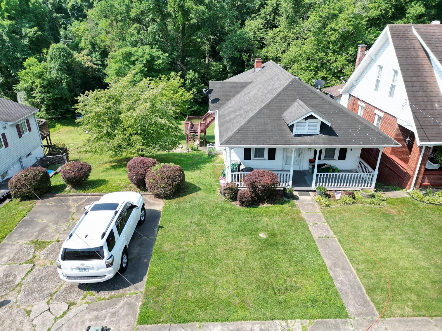 Image for SOLD $43,010 - 2 Bedroom on Large Lot in Huntington Selling to Highest Bidder