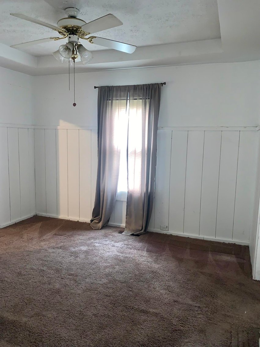 Image for SOLD $43,010 - 2 Bedroom on Large Lot in Huntington Selling to Highest Bidder