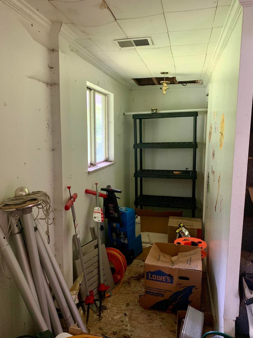 Image for SOLD $43,010 - 2 Bedroom on Large Lot in Huntington Selling to Highest Bidder