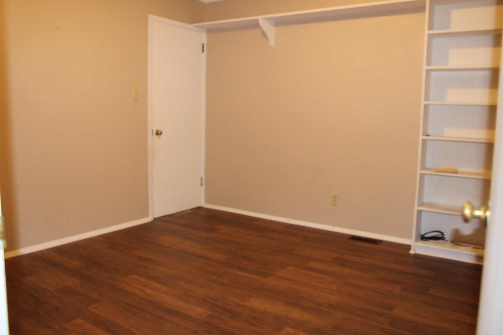 Image for SOLD $74,800 - 3 Bedroom in Great Location of Huntington