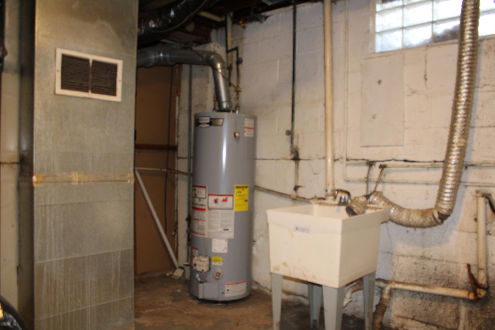 Image for SOLD $74,800 - 3 Bedroom in Great Location of Huntington