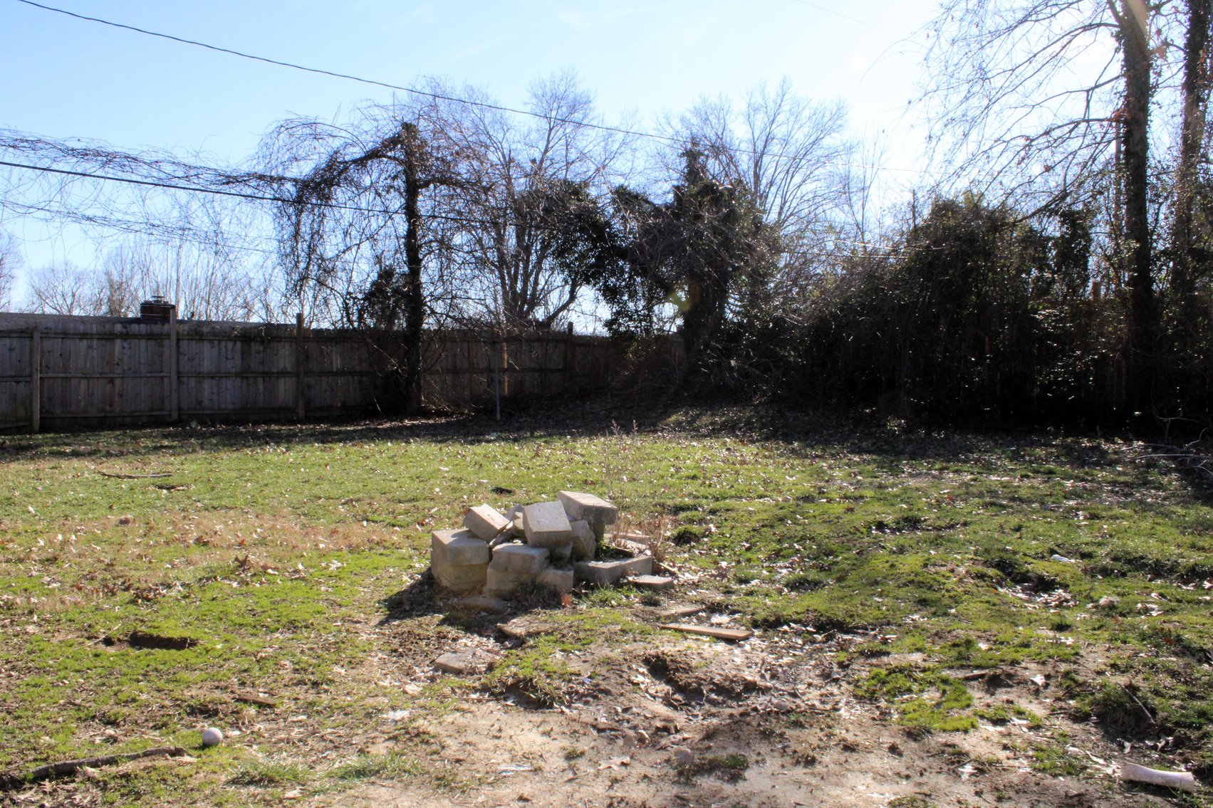 Image for SOLD $74,800 - 3 Bedroom in Great Location of Huntington