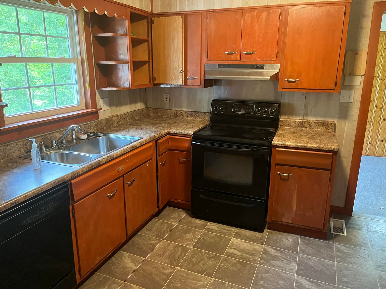 Image for SOLD $74,250 - Move-in Ready 3 Bedroom Elkview Home