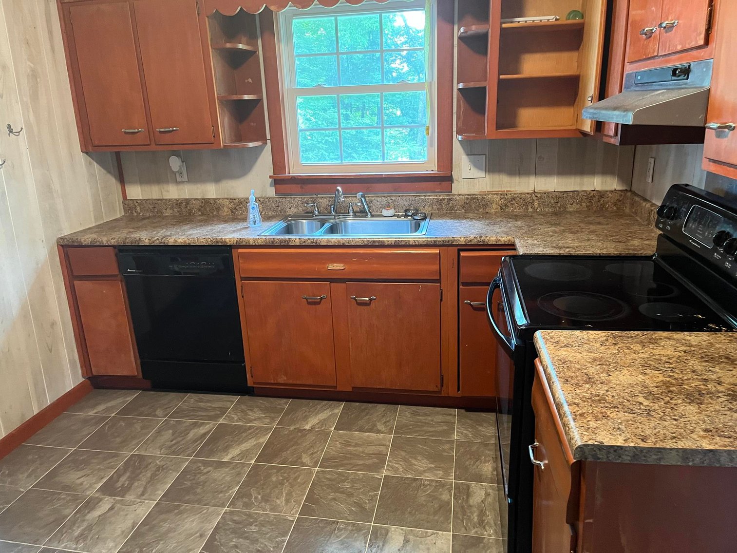 Image for SOLD $74,250 - Move-in Ready 3 Bedroom Elkview Home