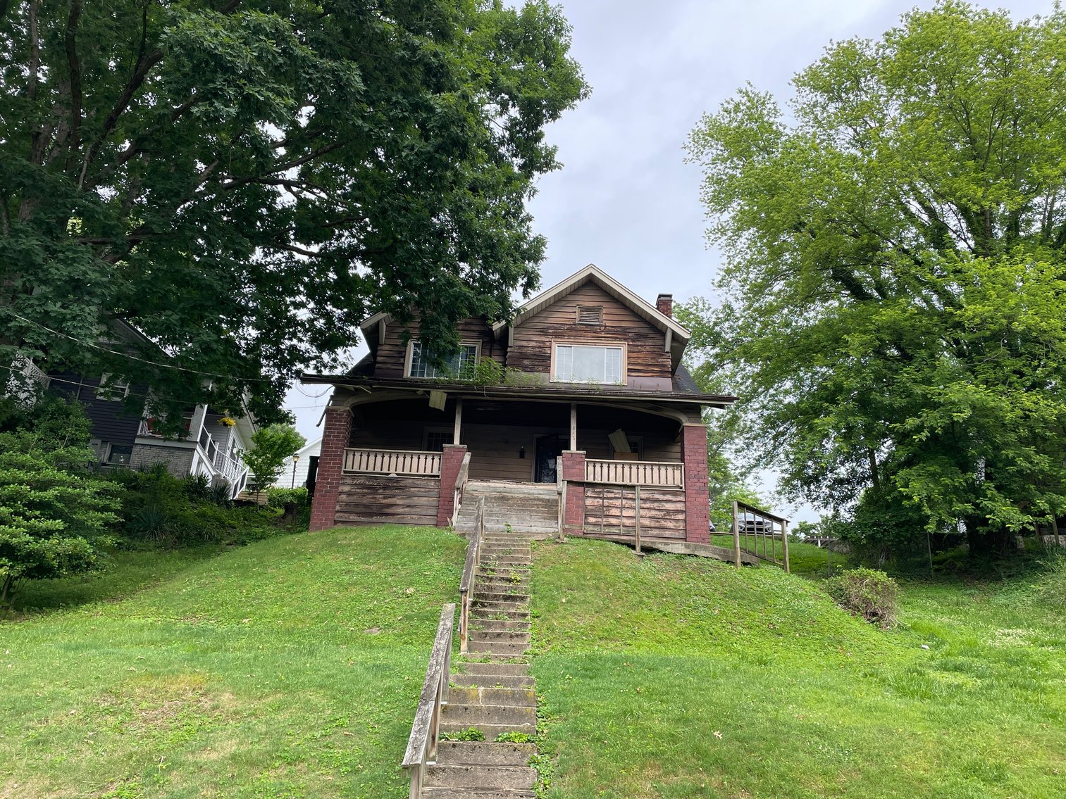 Image for SOLD $22,000 - 3 Bedroom Project Home in Charleston Selling to the Highest Bidder