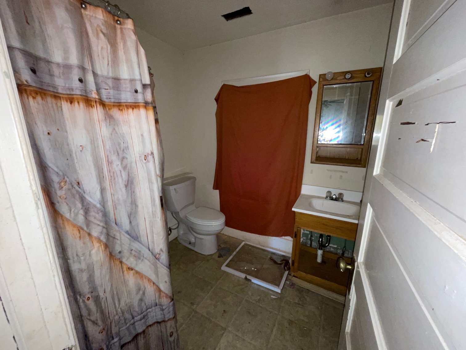 Image for SOLD $22,000 - 3 Bedroom Project Home in Charleston Selling to the Highest Bidder