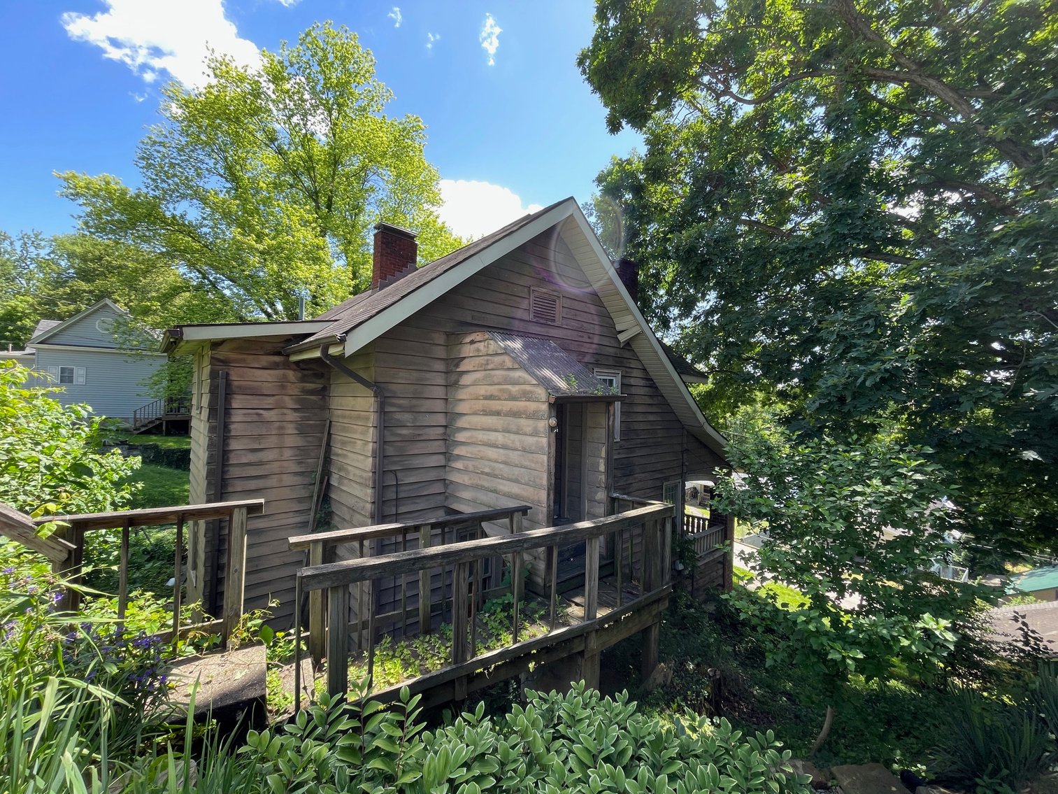 Image for SOLD $22,000 - 3 Bedroom Project Home in Charleston Selling to the Highest Bidder