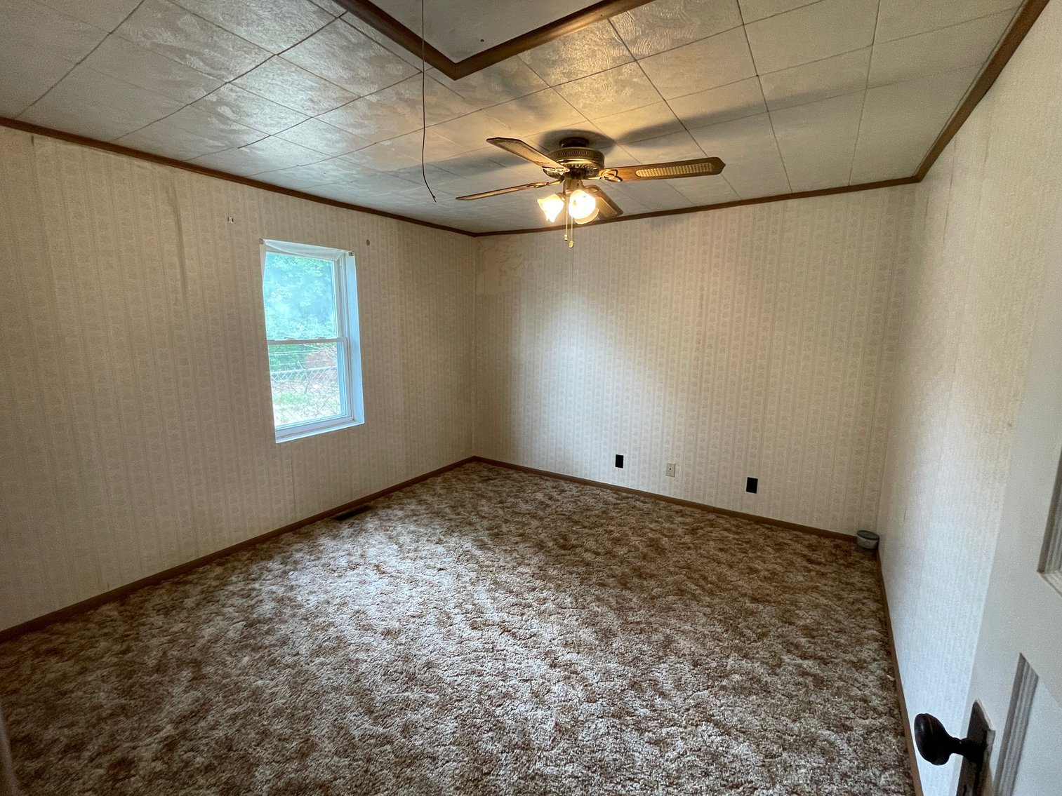 Image for SOLD $48,400 - Clean 2-Bedroom in Huntington