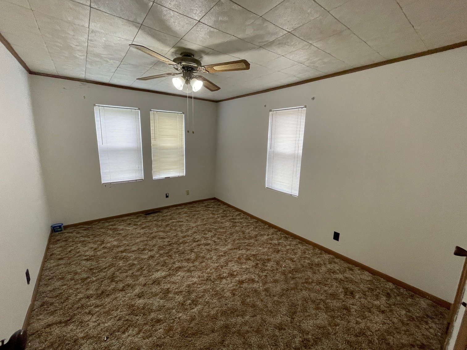 Image for SOLD $48,400 - Clean 2-Bedroom in Huntington