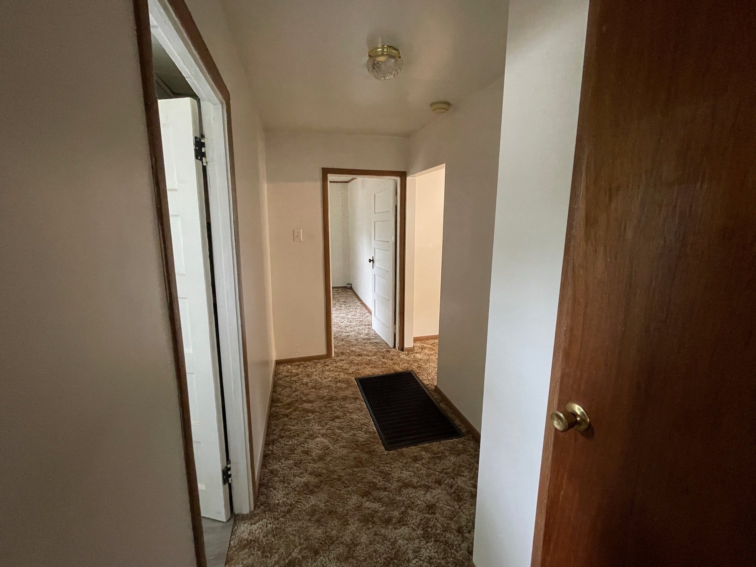 Image for SOLD $48,400 - Clean 2-Bedroom in Huntington