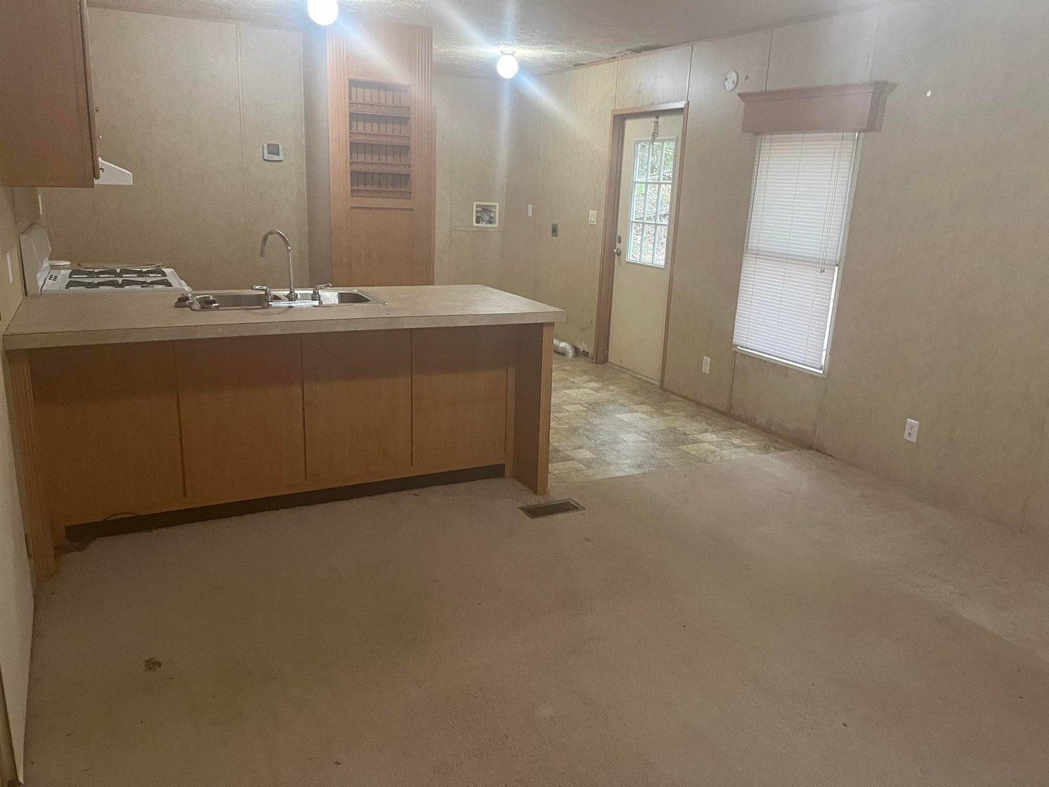 Image for SOLD $32,450 - Cozy Home in Ravenswood Selling to the Highest Bidder