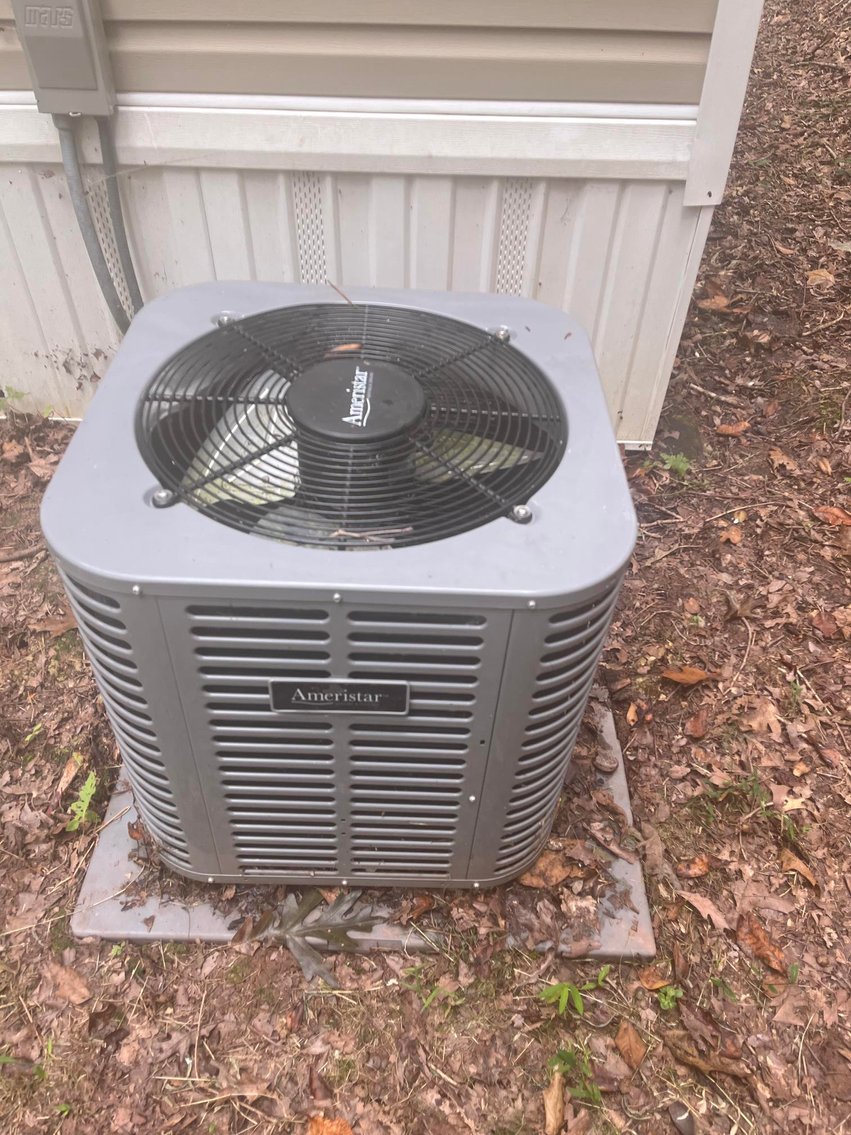 Image for SOLD $32,450 - Cozy Home in Ravenswood Selling to the Highest Bidder