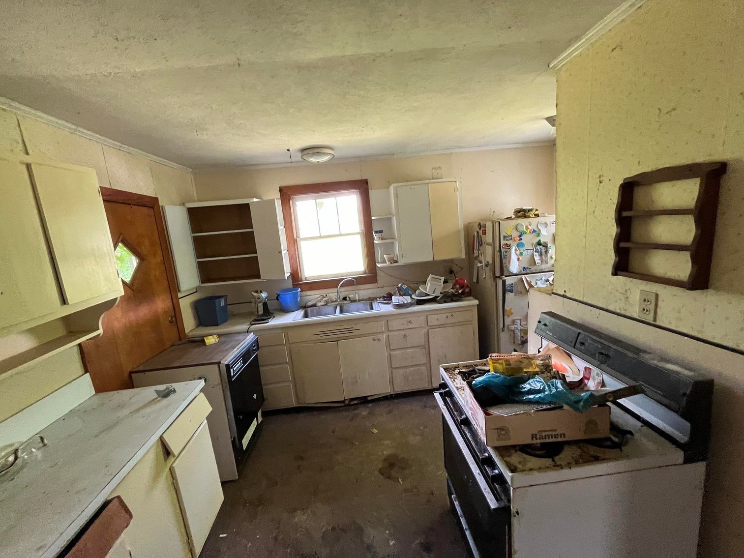 Image for SOLD $39,600 - 3 Bedroom Project Home on Half an Acre with Garage