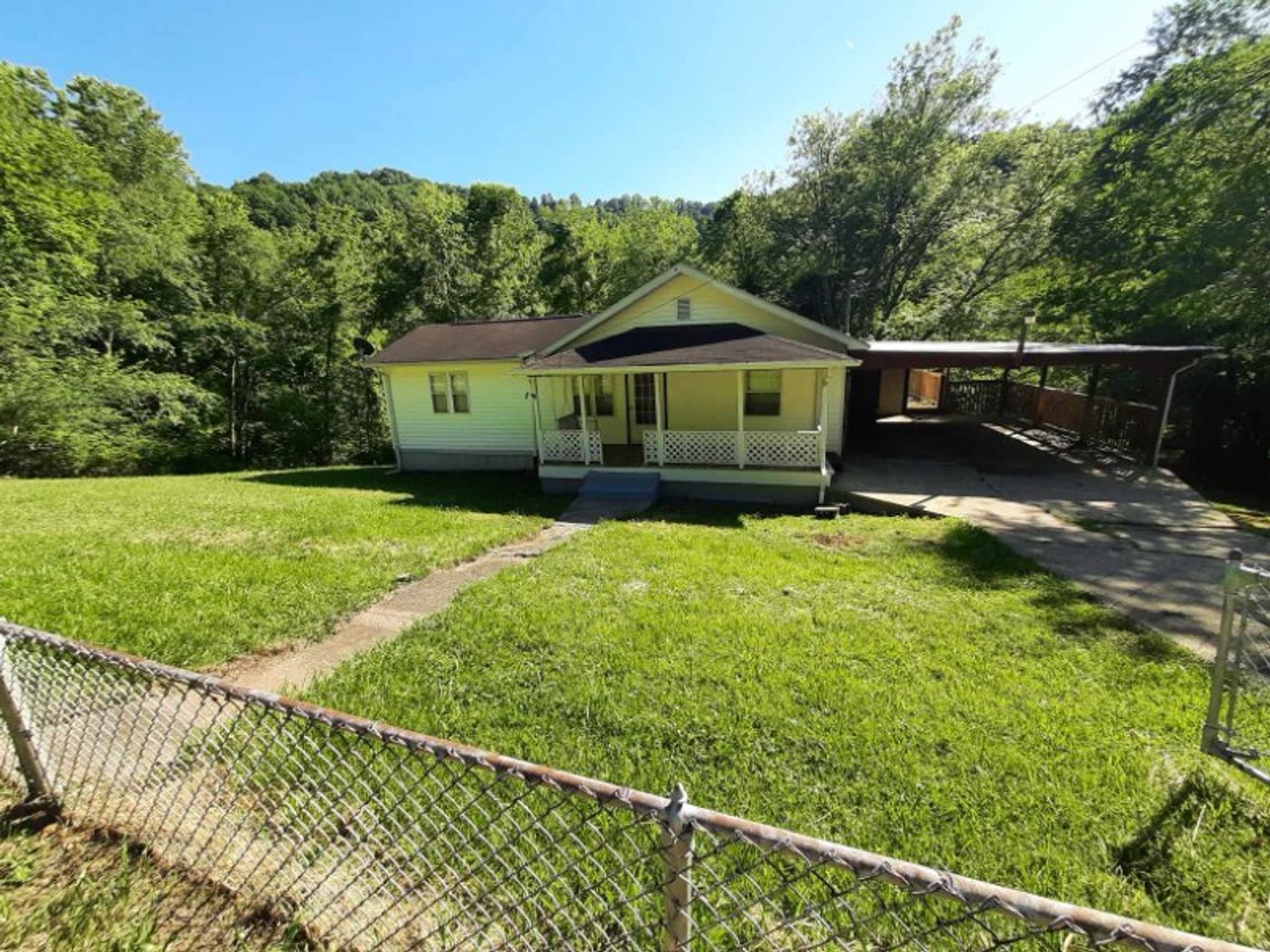 Image for SOLD $74,250 - Move-in Ready 3 Bedroom Elkview Home