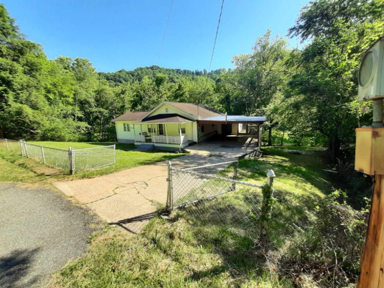 Image for SOLD $74,250 - Move-in Ready 3 Bedroom Elkview Home