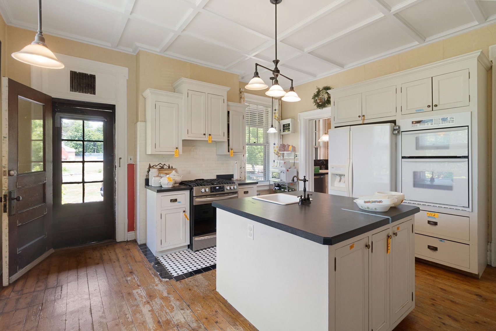 Image for SOLD $286,000 - Huge 7 Bedroom on 1.31 Acres in Waynesburg