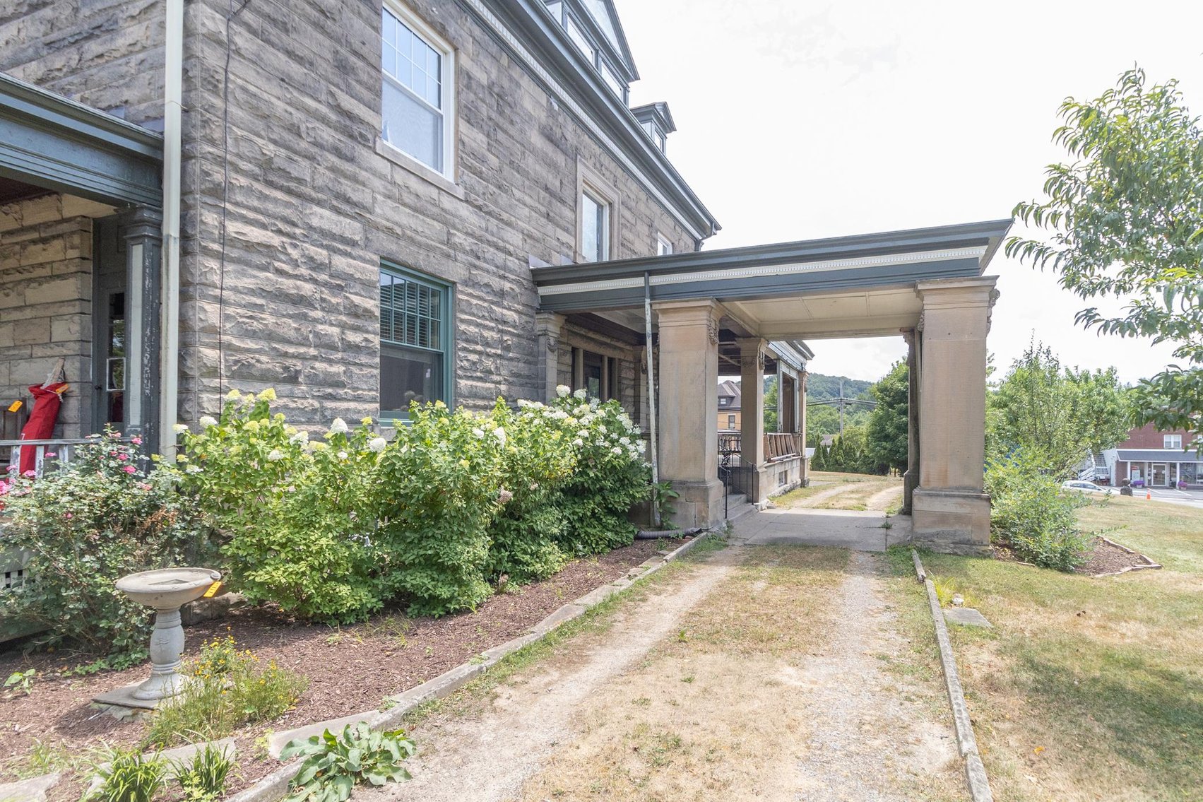 Image for SOLD $286,000 - Huge 7 Bedroom on 1.31 Acres in Waynesburg