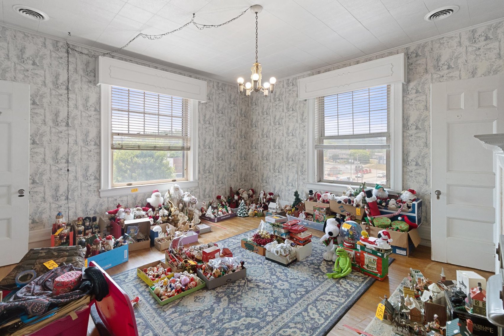 Image for SOLD $286,000 - Huge 7 Bedroom on 1.31 Acres in Waynesburg