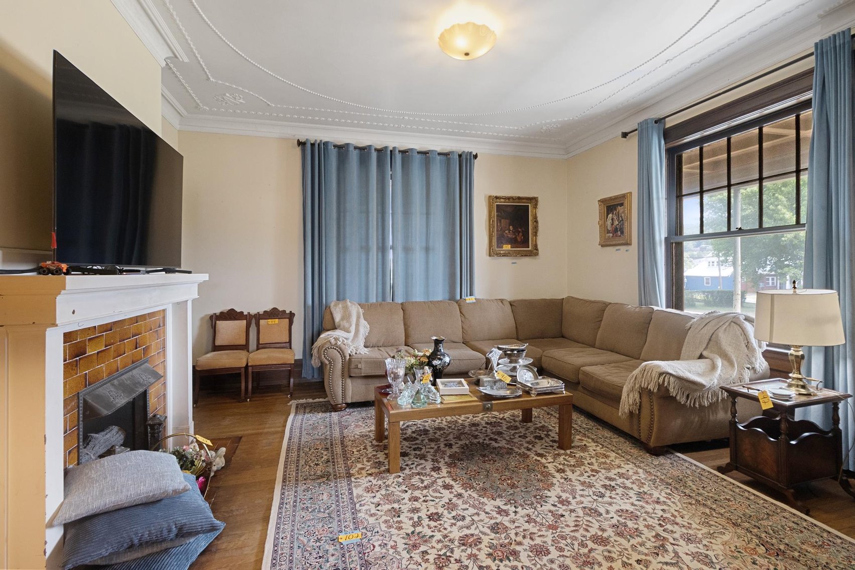 Image for SOLD $286,000 - Huge 7 Bedroom on 1.31 Acres in Waynesburg