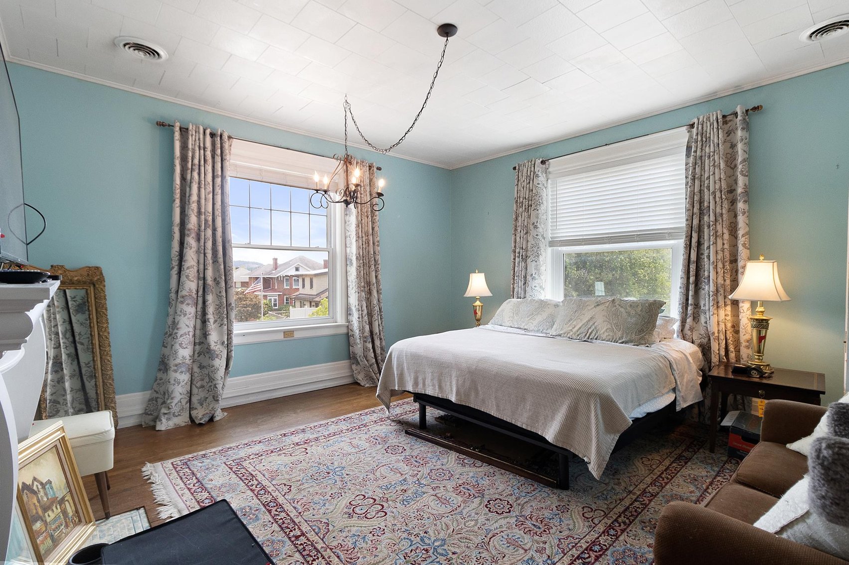 Image for SOLD $286,000 - Huge 7 Bedroom on 1.31 Acres in Waynesburg