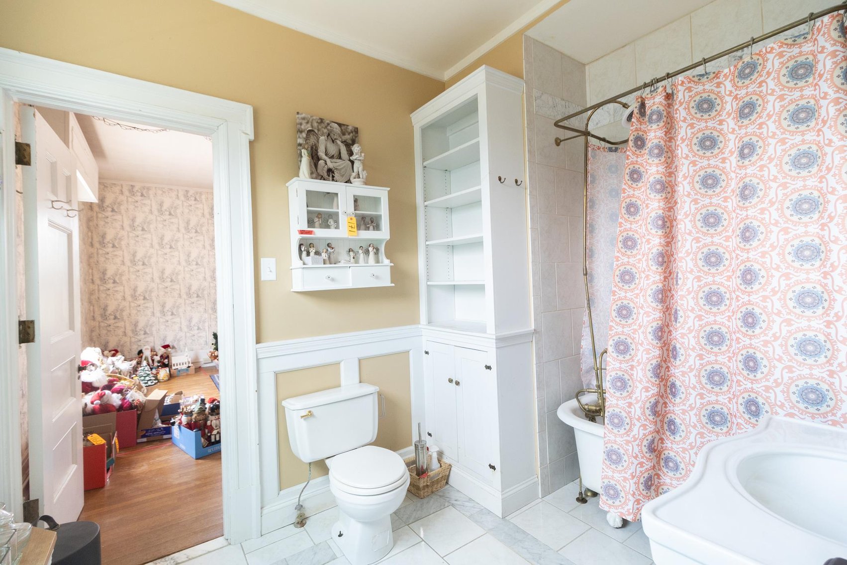 Image for SOLD $286,000 - Huge 7 Bedroom on 1.31 Acres in Waynesburg