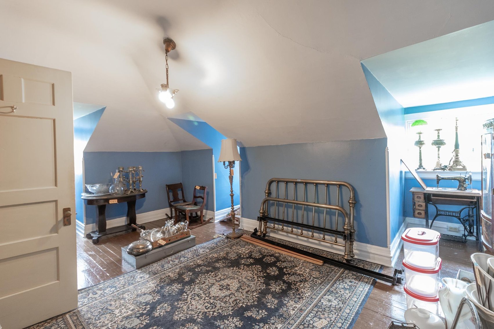 Image for SOLD $286,000 - Huge 7 Bedroom on 1.31 Acres in Waynesburg