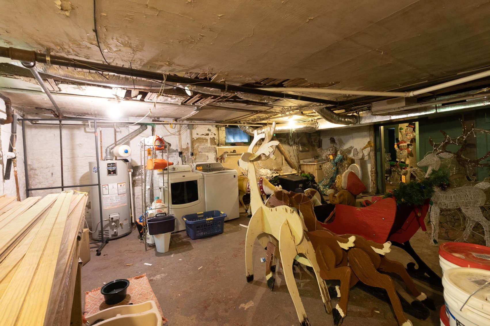 Image for SOLD $286,000 - Huge 7 Bedroom on 1.31 Acres in Waynesburg