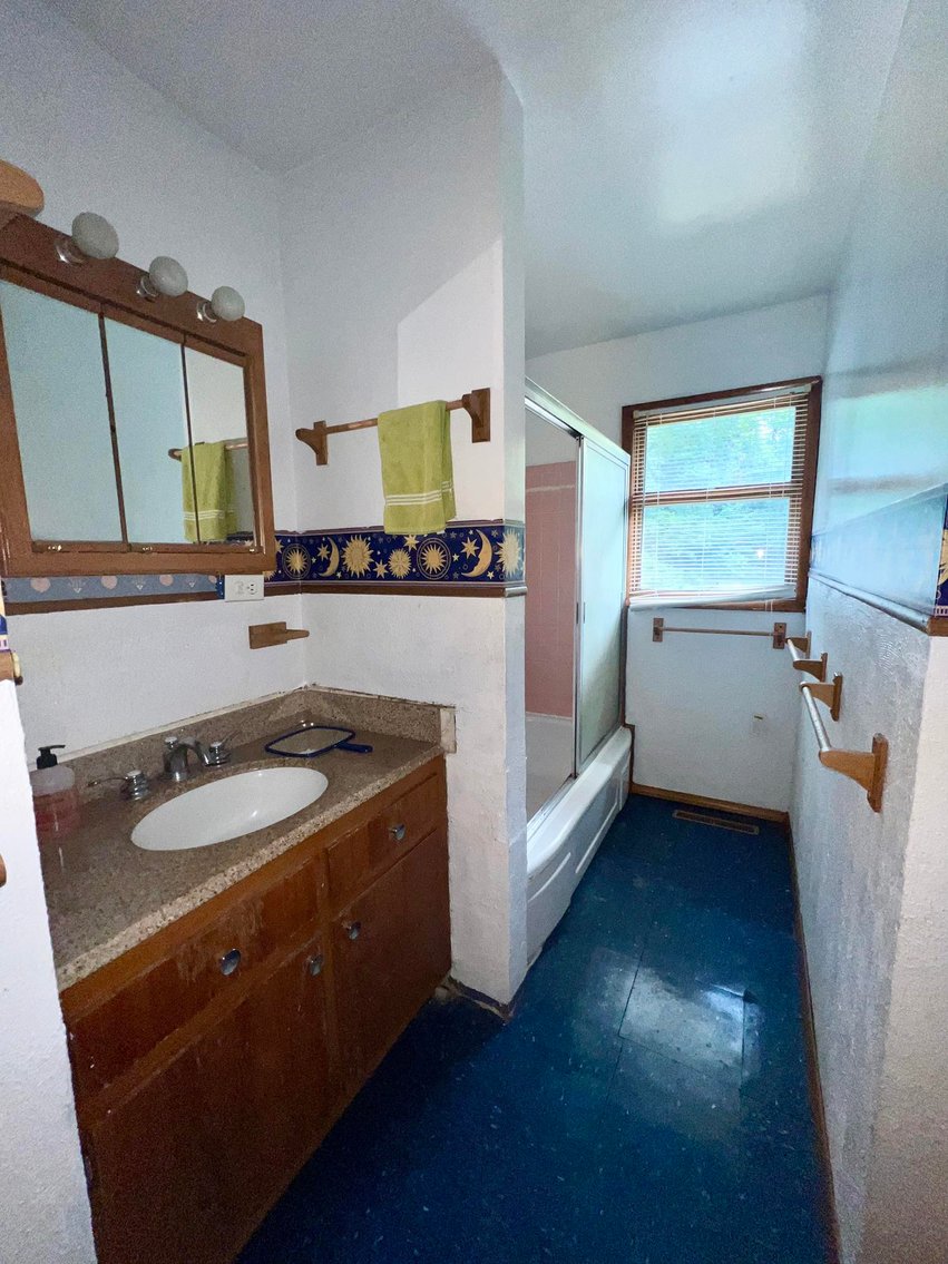 Image for SOLD $50,050 - 3 Bedroom Project Home Selling to the Highest Bidder