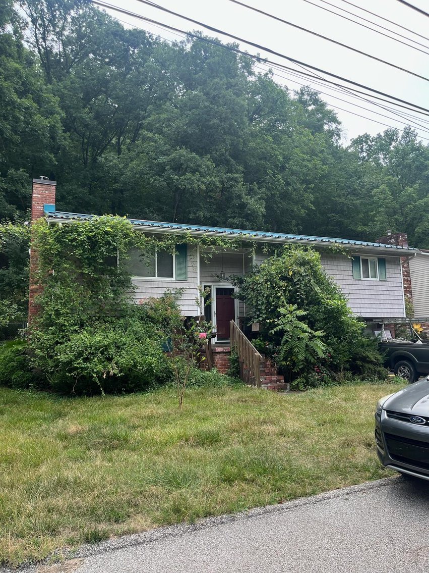 Image for SOLD $101,750 - 3 Bedroom Split Level in Charleston